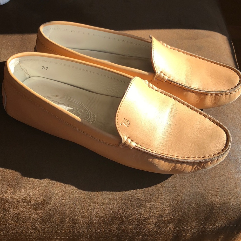 Tod's Gommino Driving Shoes/ Loafers